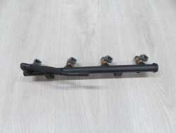 RENAULT ESPACE IV LAGUNA 2.0T LISTWA WTRYSKOWA 8200053030