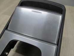 VOLVO XC90 TUNEL SRODKOWY PODSTAWA PODLOKIETNIKA 30643837 39987022 02-07