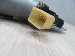 VOLVO XC90 MECHANIZM PODNOSNIK SILNIK SZYBY LEWY PRZOD 101353 02-14