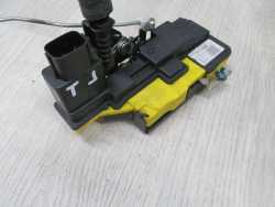 VOLVO S80 V70 XC90 ZAMEK DRZWI LEWY PRZOD 3066304 02-14