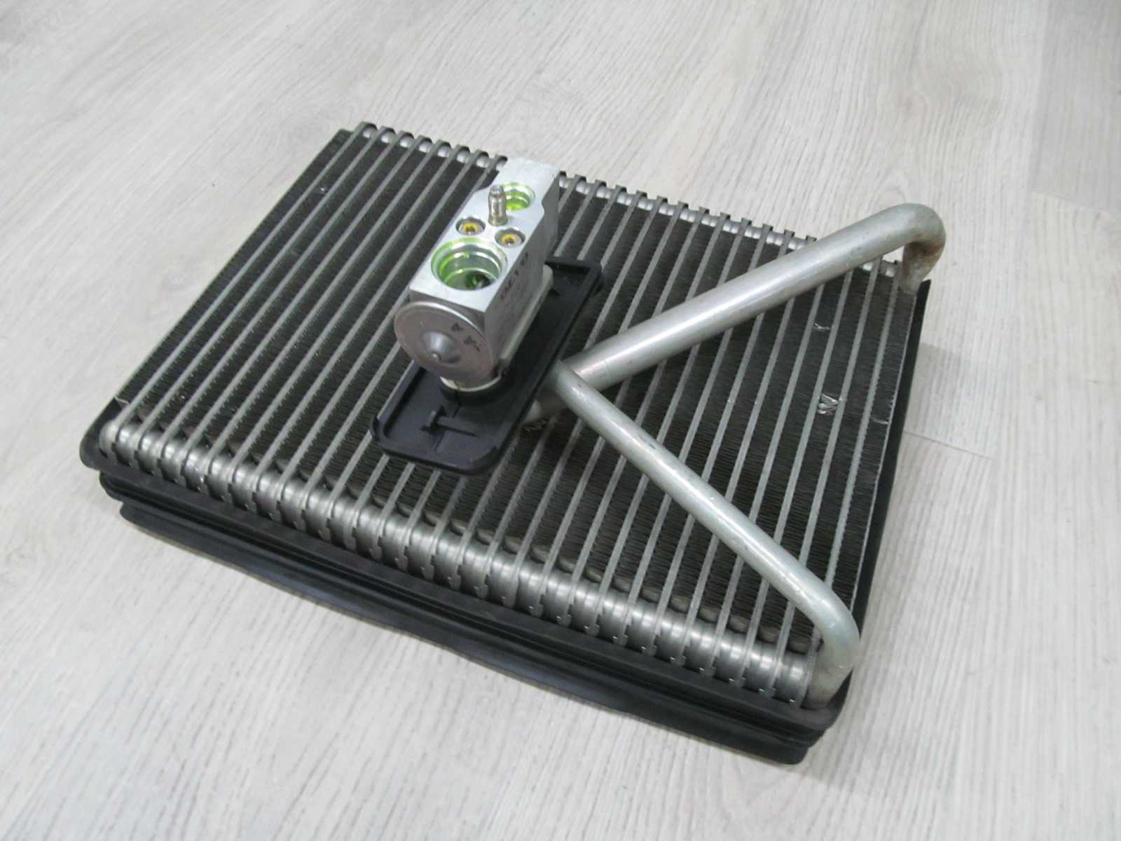 VOLVO XC90 CHLODNICZKA KLIMATYZACACJI ZAWOR 30676364 02-14