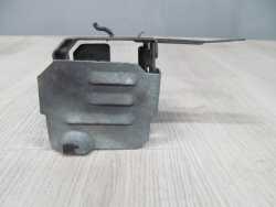 VOLVO XC90 WSPORNIK MOCOWANIE UCHWYT OBUDOWA SYRENY 31110042 02-14