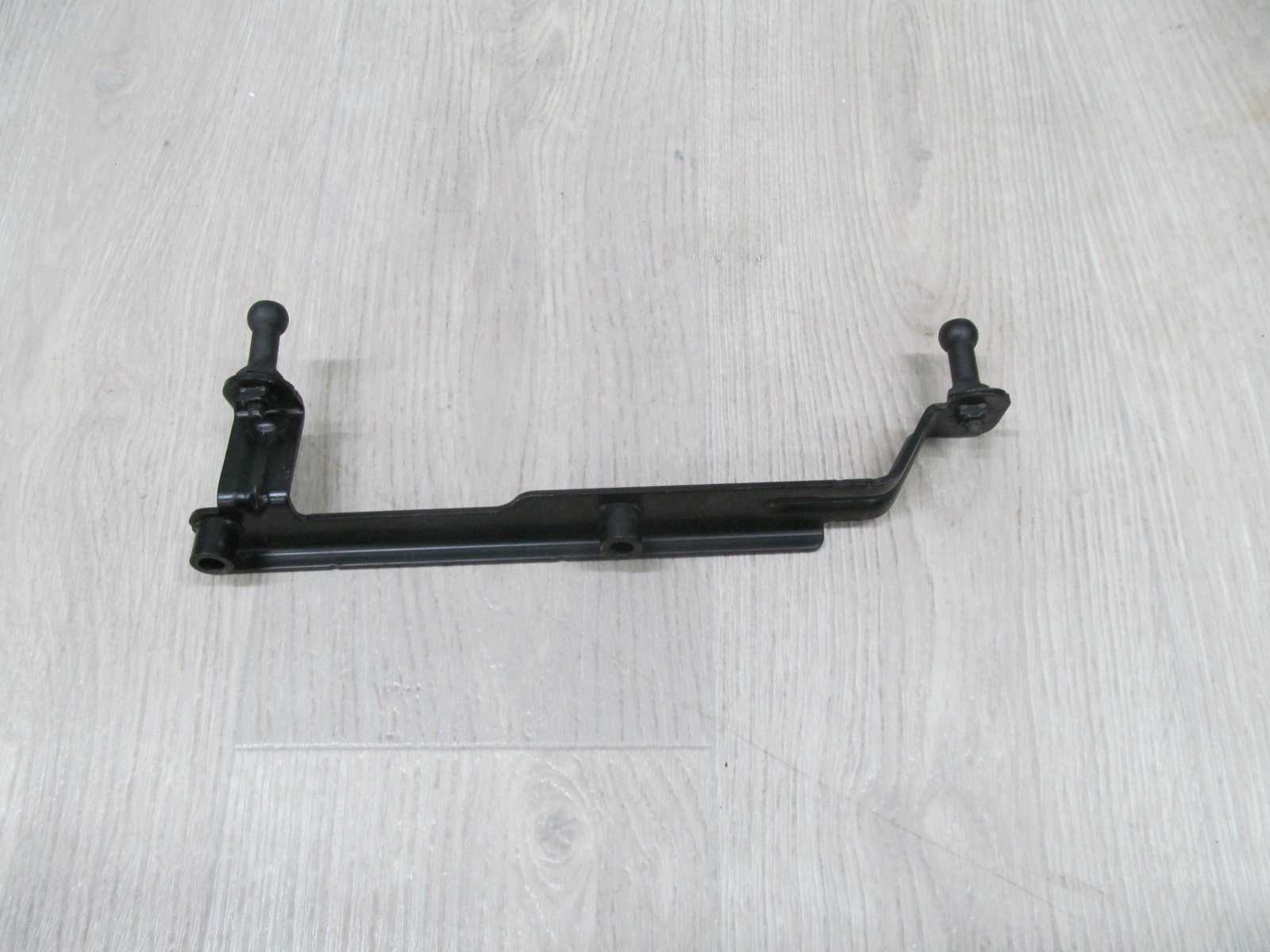 VOLVO XC90 2.9 T6 LAPA WSPORNIK UCHWYT SILNIKA 30711414 02-14