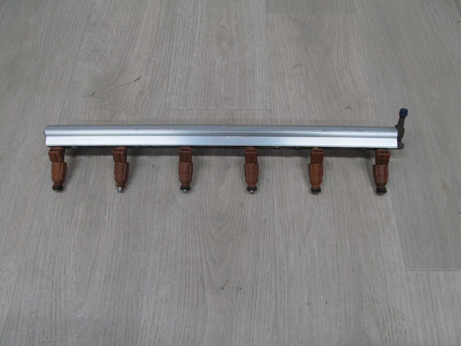 VOLVO XC90 2.9 T6 LISTWA WTRYSKOWA PALIWA 8658593 02-14