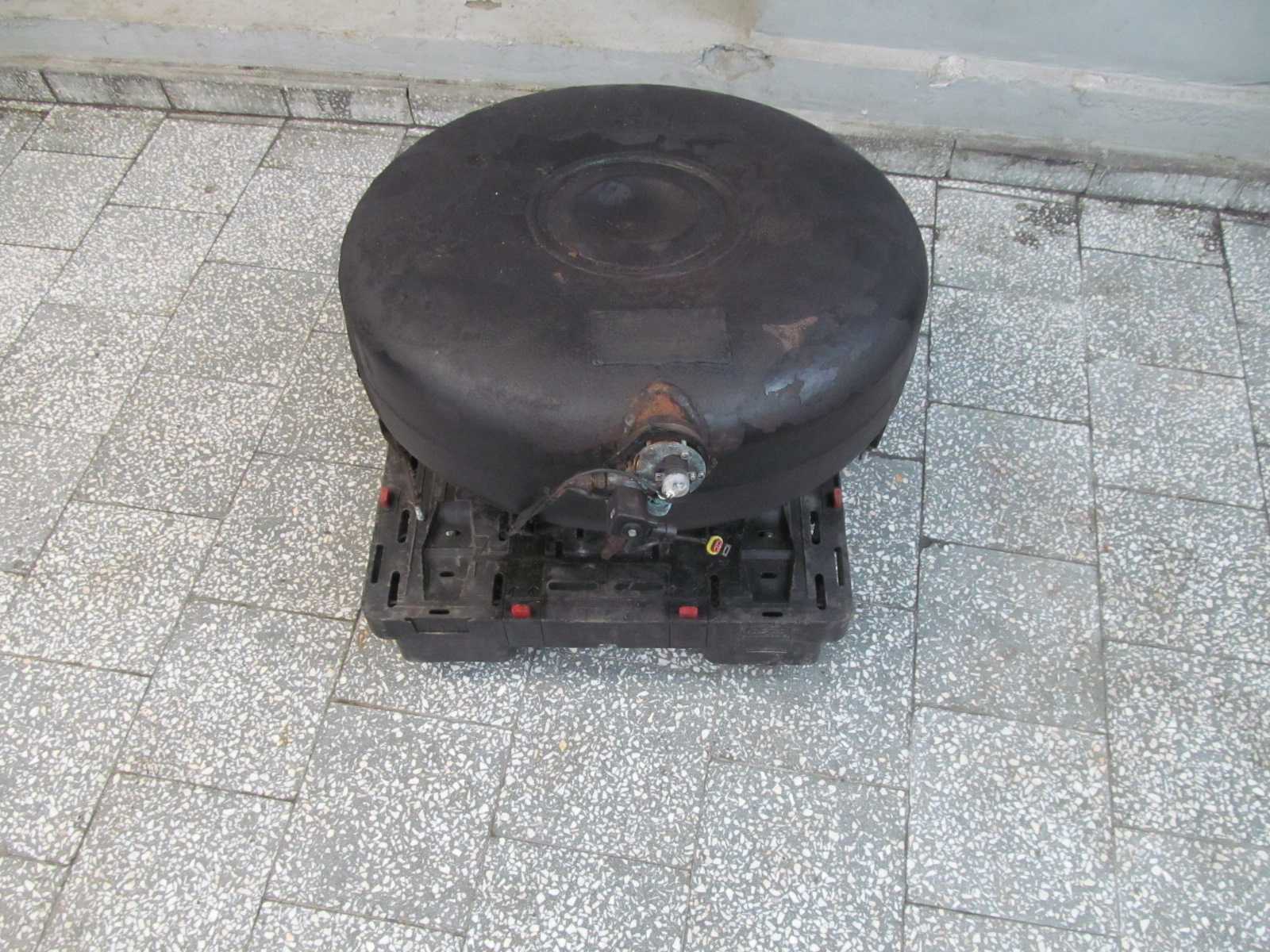 VOLVO XC90 2.9 T6 ZBIORNIK BUTLA GAZU LPG 80L 12/2020 02-14