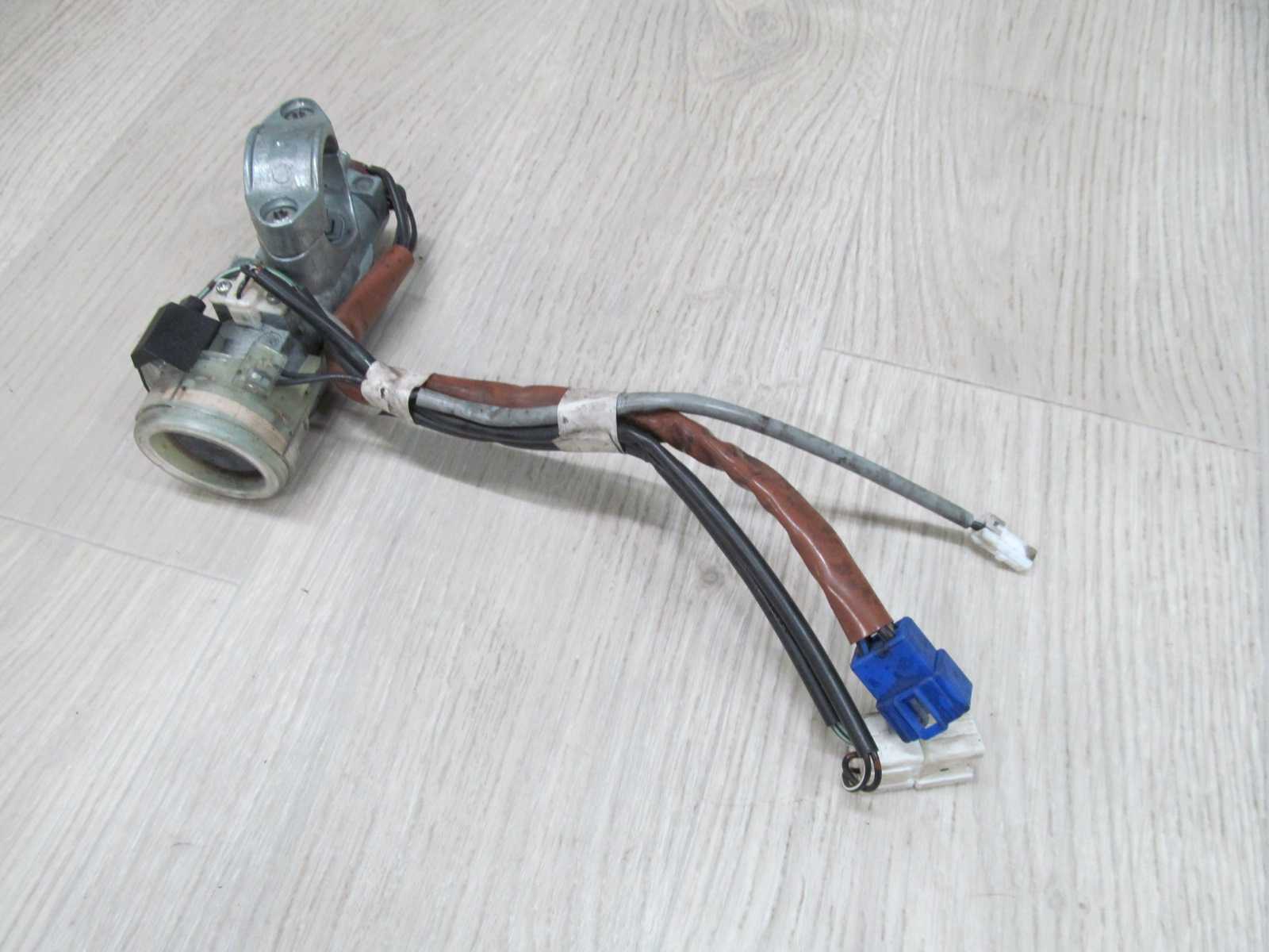 SUBARU FORESTER II LIFT SG STACYJKA KOSTKA 88215SA000 02-08