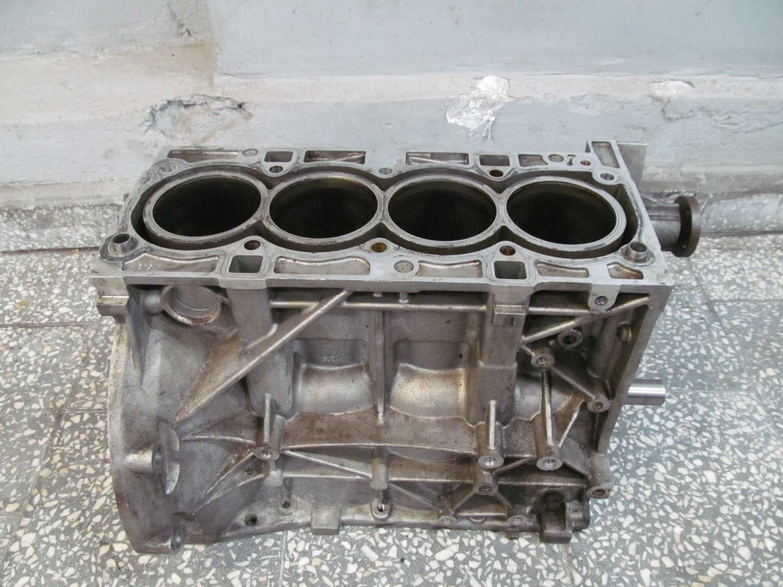 FORD FOCUS C-MAX 1.6 16V SILNIK BLOK WAL TLOKI WHLC 7S7G-6015-CA