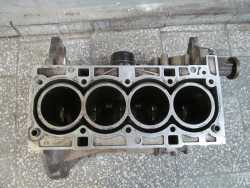 FORD FOCUS C-MAX 1.6 16V SILNIK BLOK WAL TLOKI WHLC 7S7G-6015-CA