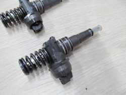 VW AUDI 1.9TDI WTRYSK POMPOWTRYSK 038130073BA 0414720216