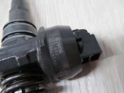 VW AUDI 1.9TDI WTRYSK POMPOWTRYSK 038130073BA 0414720216
