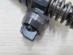 VW AUDI 1.9TDI WTRYSK POMPOWTRYSK 038130073AR