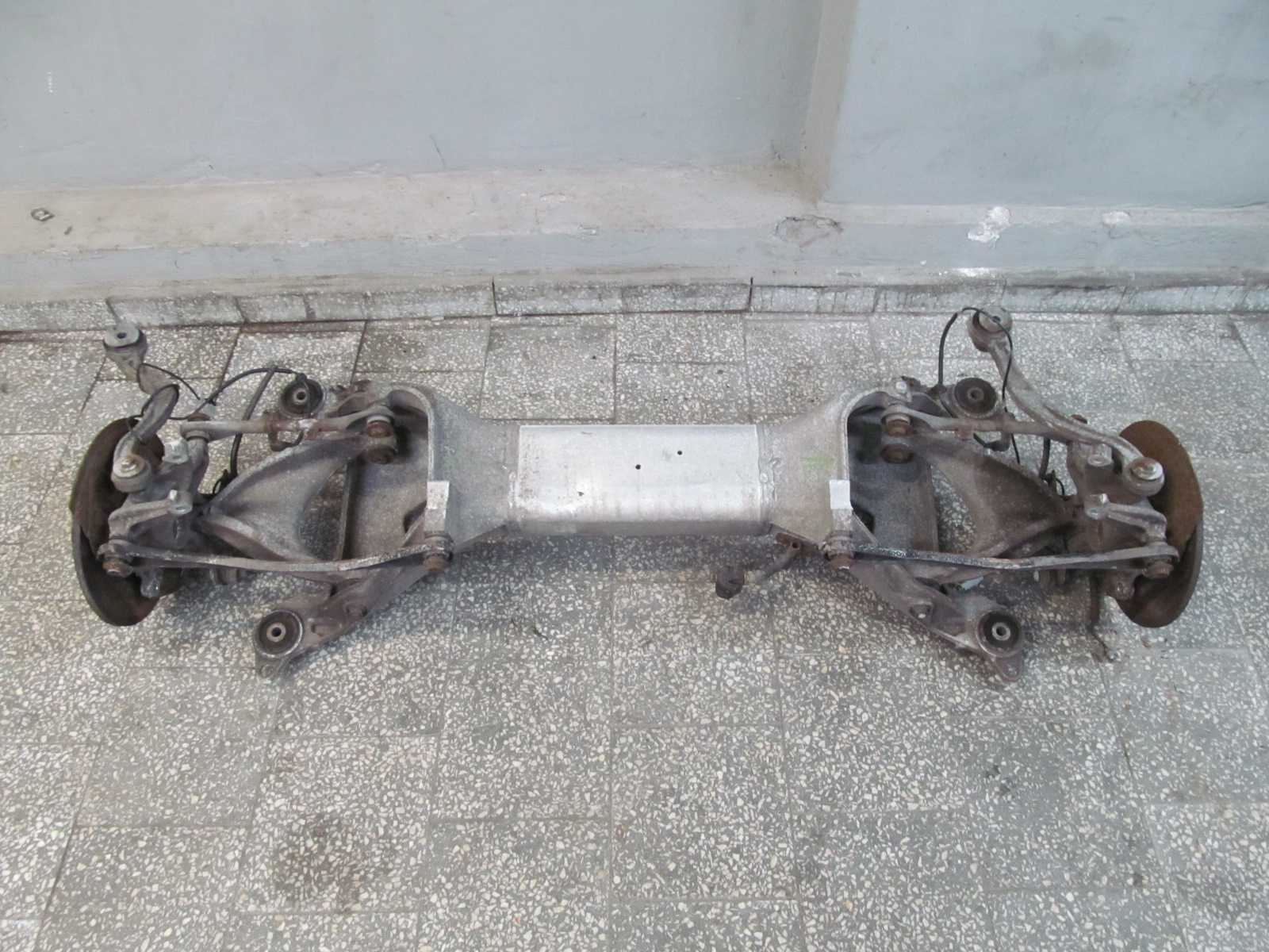 CITROEN C5 X7 III BELKA WOZEK PIASTA TYL KPL 08-14