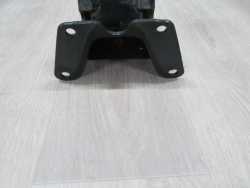 IVECO DAILY IV LIFT 2.3 LAPA WSPORNIK PODUSZKA SILNIKA LEWA
