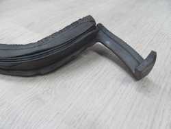 CITROEN C5 III X7 USZCZELKA PODSZYBIA MASKI LEWA 9684029980 08-17