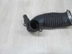 VW PASSAT AUDI A4 2.0 TDI BGW RURA PRZEWOD DOLOT POWIETRZA 8D0129615K