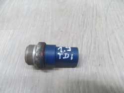 VW AUDI SEAT 2.0 TDI CZUJNIK TEMPERATURY PLYNU CHLODNICY 8D0959481B