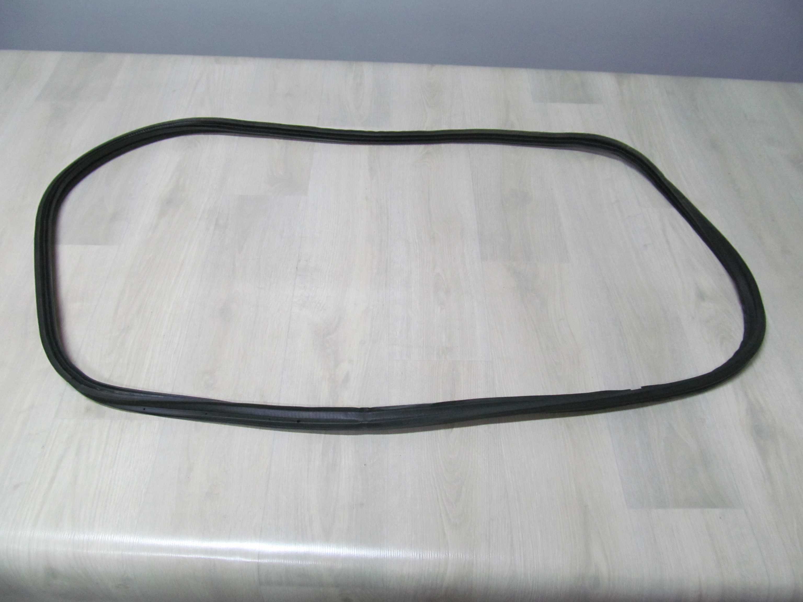 KIA RIO II USZCZELKA WNEKI KLAPY BAGAZNIKA TYL 05-11