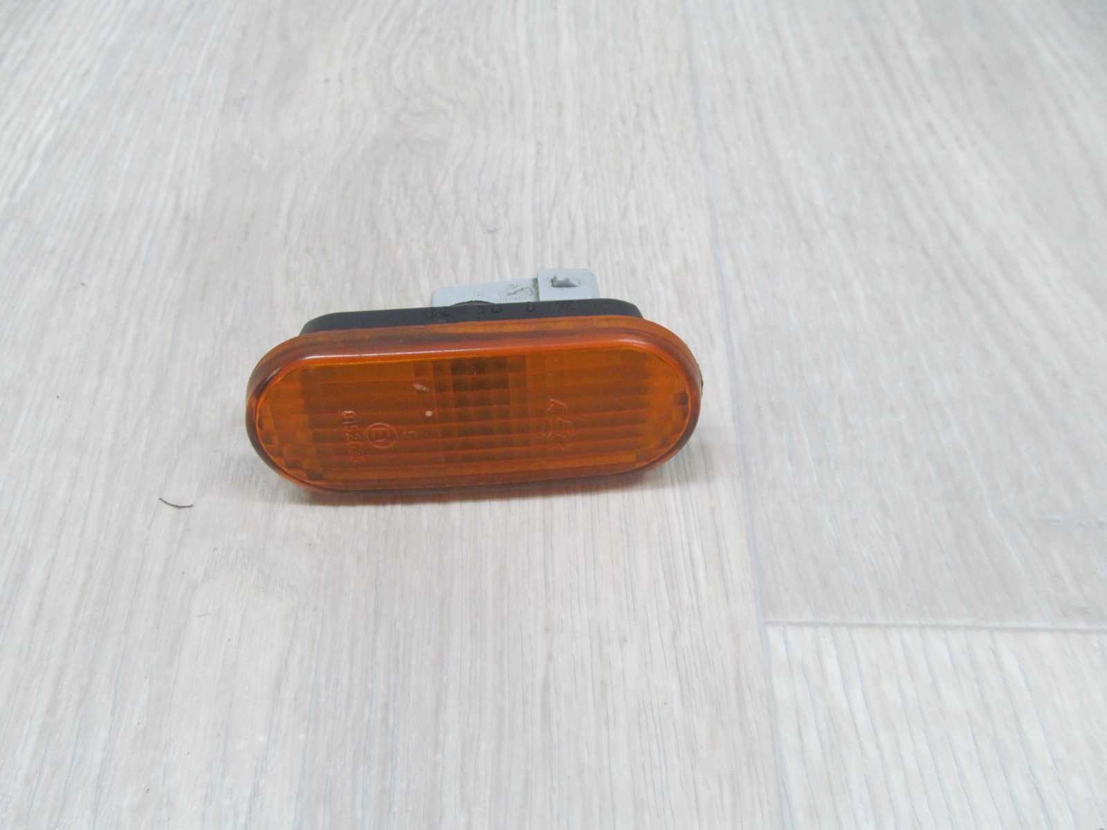 VW CADDY INCA KIERUNKOWSKAZ MIGACZ BLOTNIKA 3A0949117A 96-02