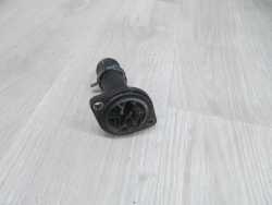 VW CADDY INCA 1.9 SDI KROCIEC OBUDOWA TERMOSTATU 038121121 96-02
