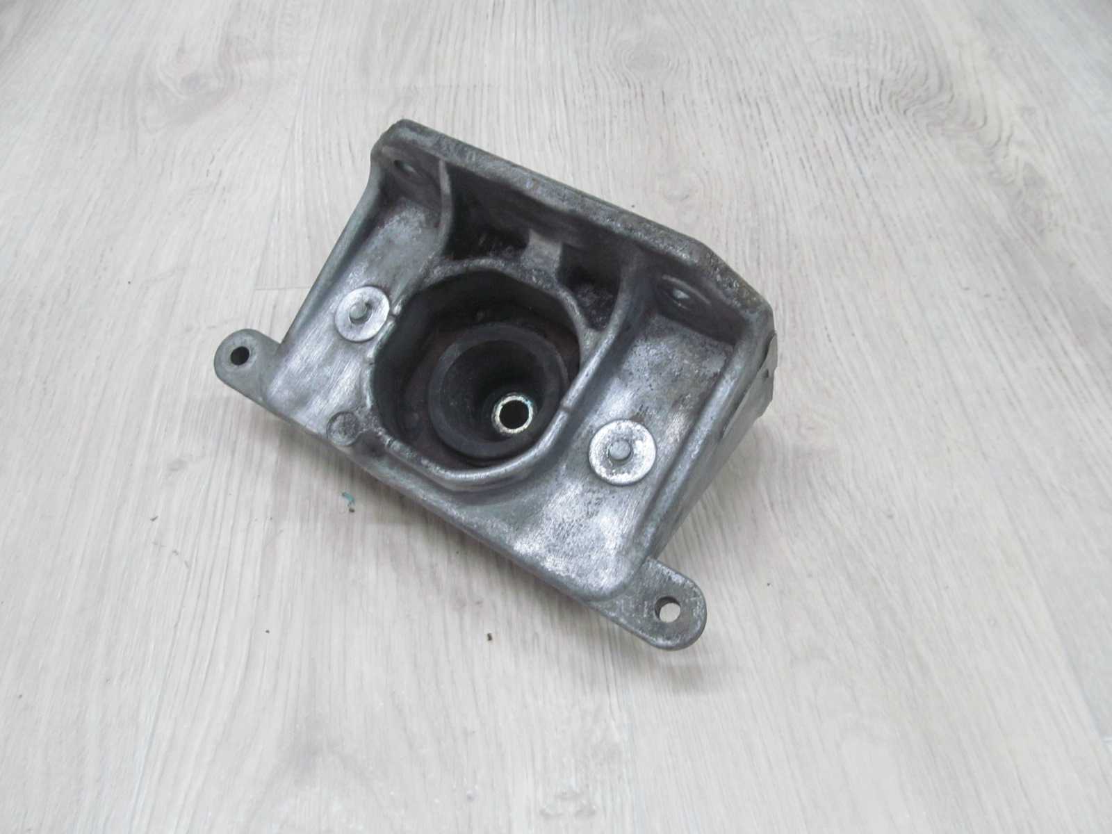 MASTER MOVANO II 2.5 DCI LAPA WSPORNIK SKRZYNI BIEGOW 260358 03-10