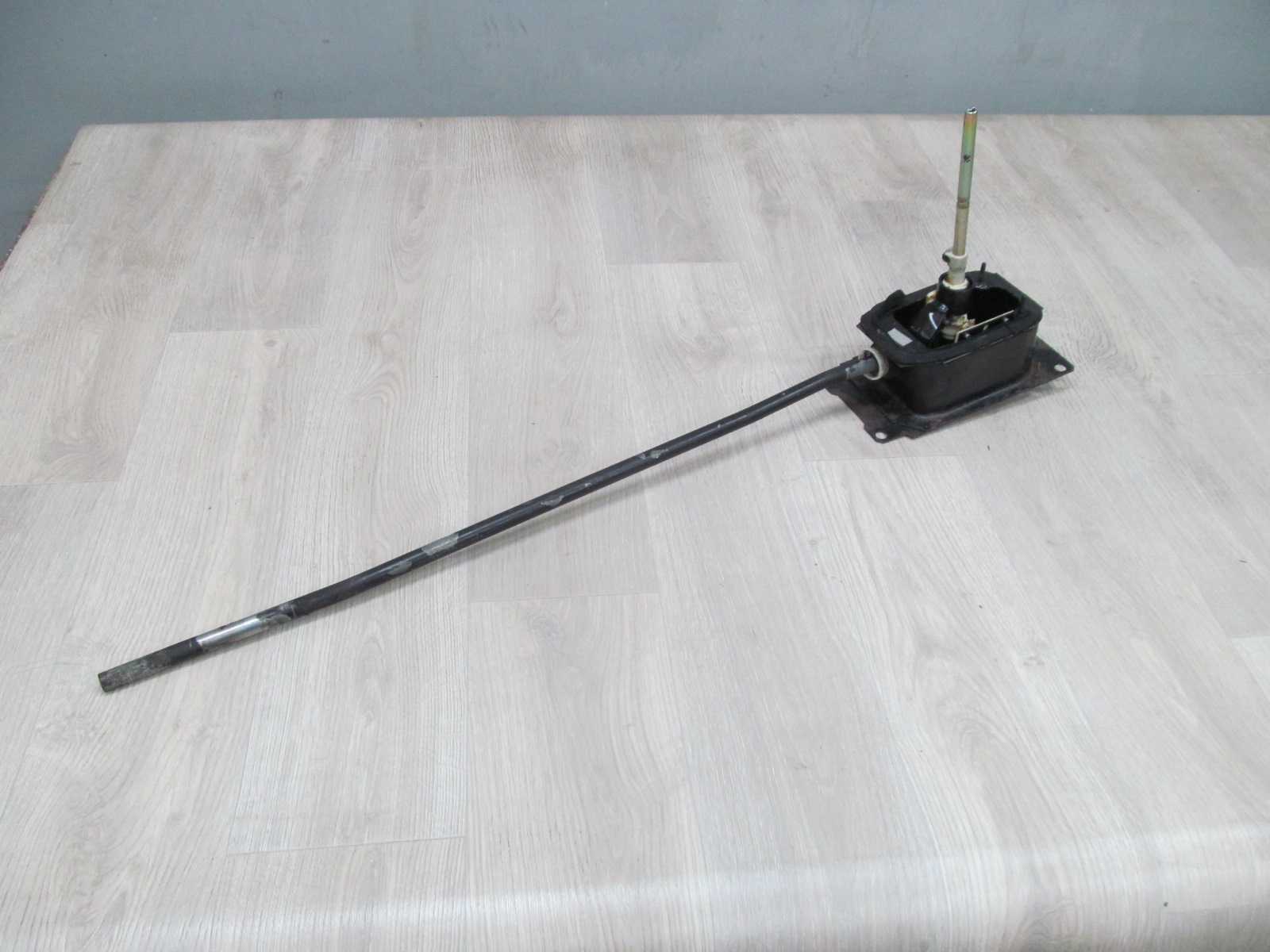 VW CADDY INCA 1.9 SDI DZWIGNIA WYBIERAK LEWAREK BIEGOW 96-02