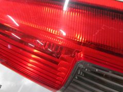 VOLVO V70  00-05  LAMPA TYL PRAWA GORNA