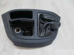 HYUNDAI ILOAD H1 I800 KONSOLA SRODKOWA POPIELNICZKA UK 84634-4H900 07-17