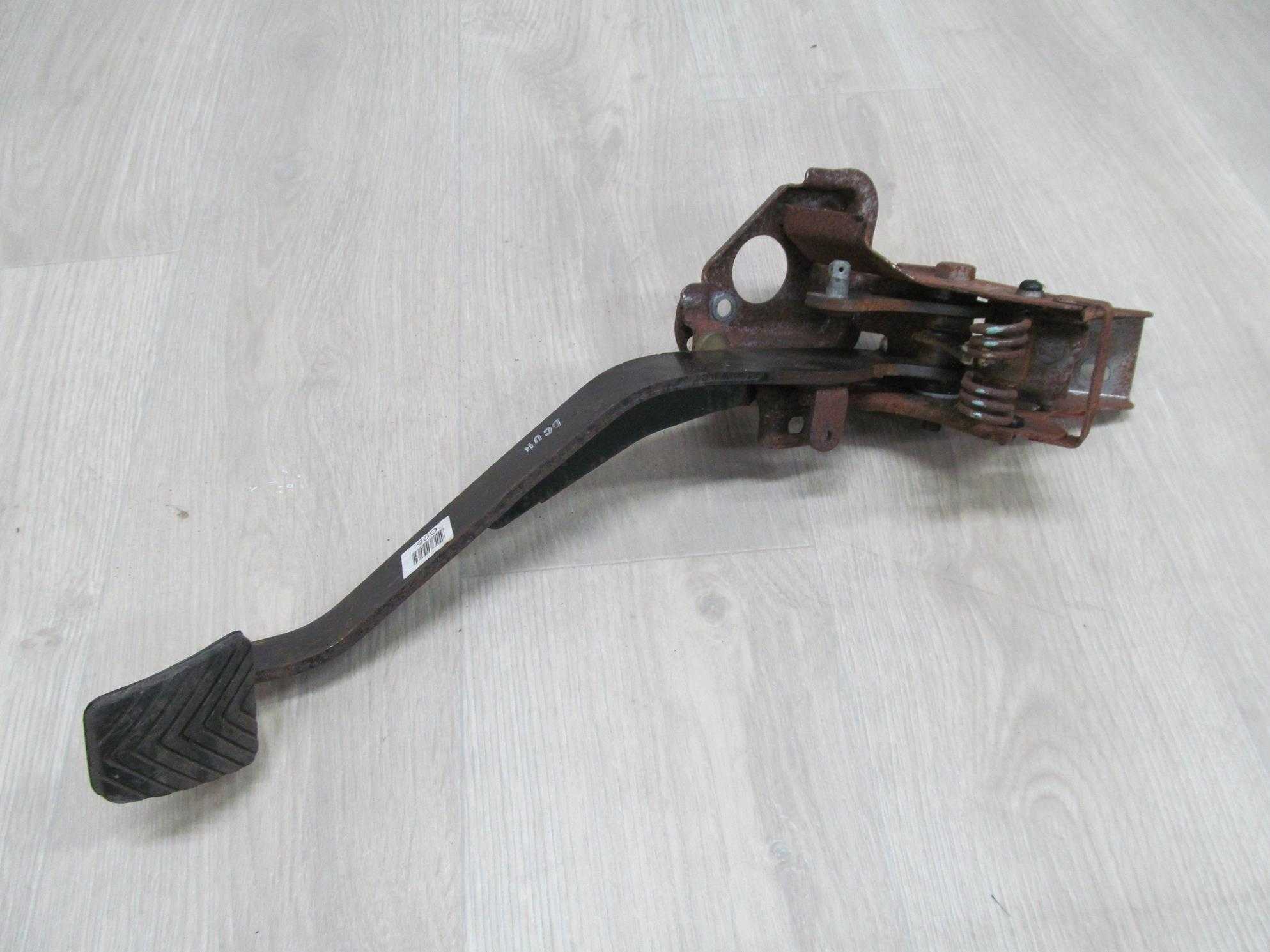 HYUNDAI H1 H300 I800 PEDAL SPRZEGLA PEDALY 07-14