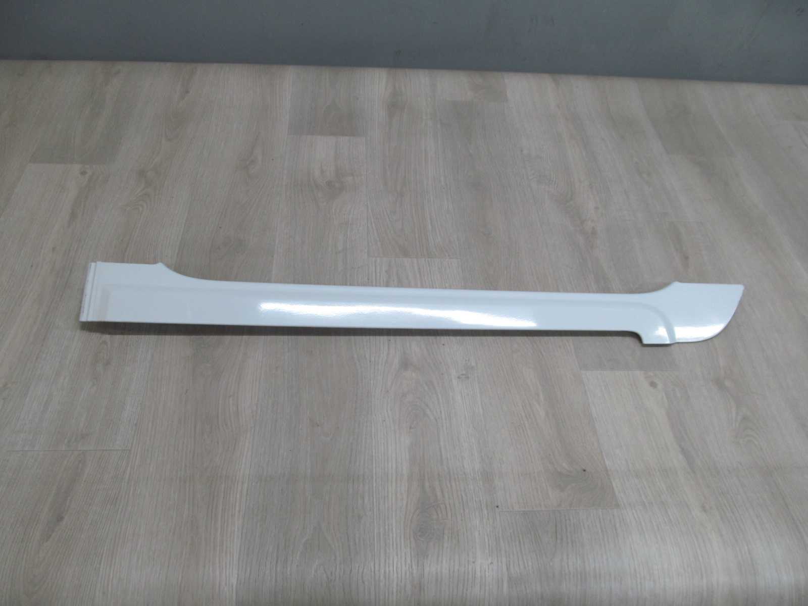 HYUNDAI ILOAD H1 I800 LISTWA BOCZNA MASKOWNICA DRZWI LEWA 83915-4H300 07-17