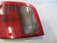 MERCEDES E W210 KOMBI LAMPA TYL PRAWA 96-99