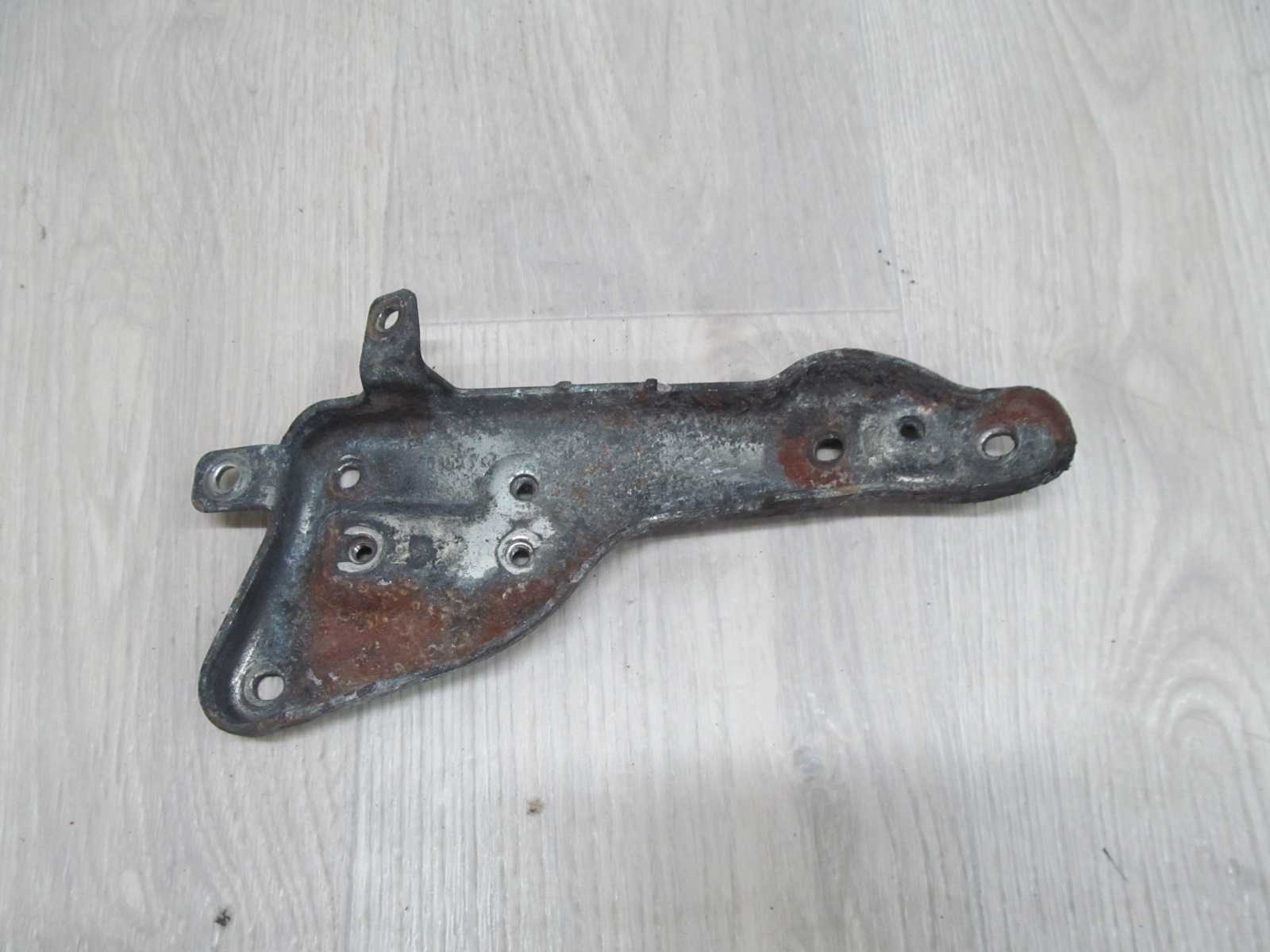 SPRINTER 906 LIFT 651 UCHWYT MOCOWANIE WSPORNIK SILNIKA A6510901641 13-18