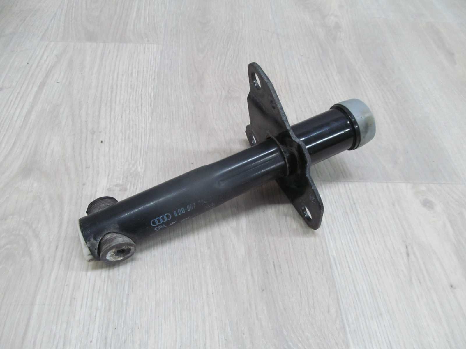 AUDI A4 B5 94-99 ABSORBER ODBOJ ZDERZAKA PRZOD PRAWY 8D0807134A