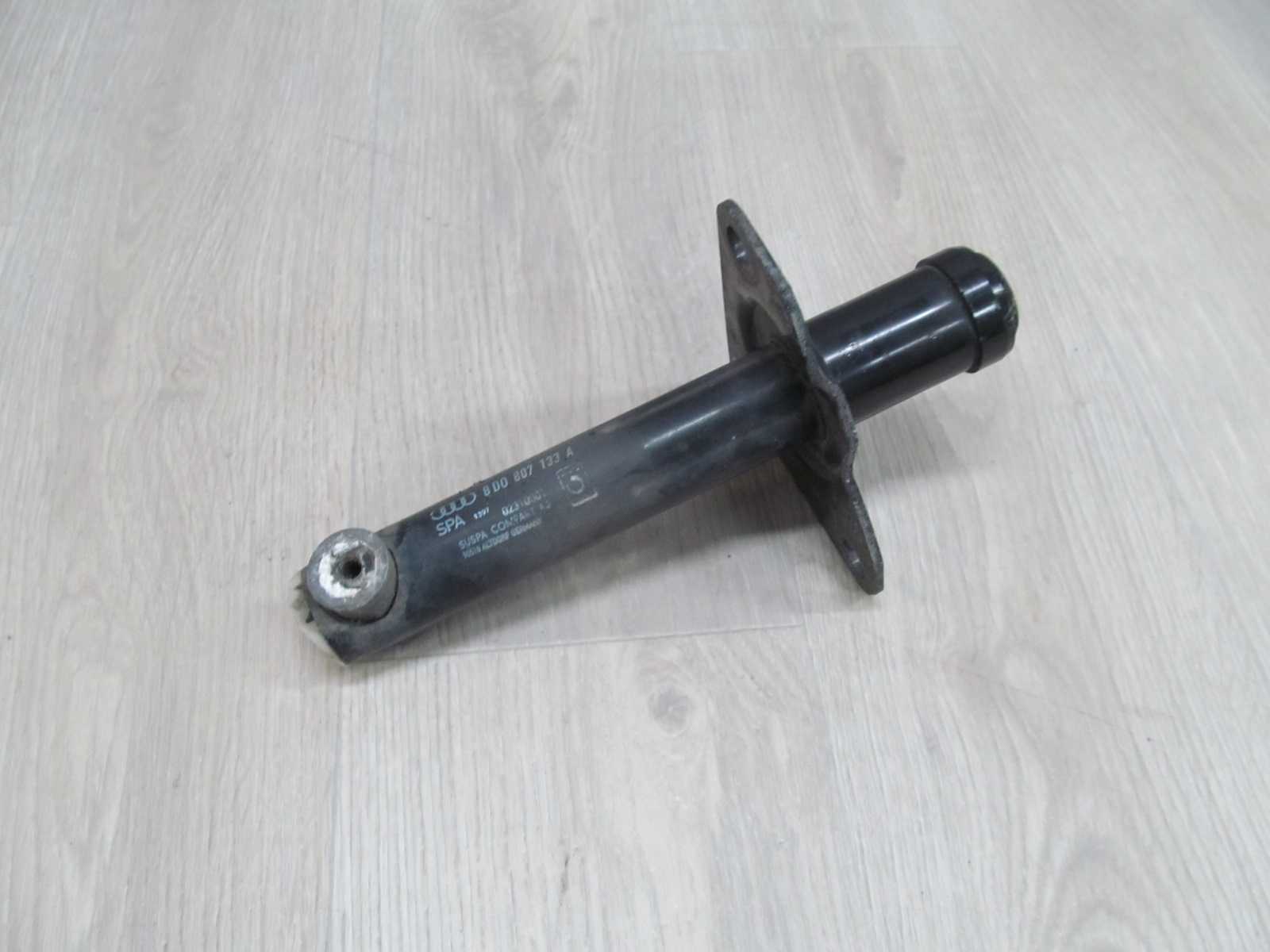 AUDI A4 B5 94-99 ABSORBER ODBOJ ZDERZAKA PRZOD LEWY 8D0807133A