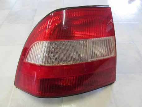 OPEL VECTRA B HB LAMPA TYL LEWA 95-99