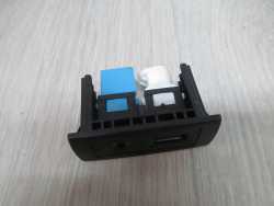 MB SPRINTER 906 CRAFTER 06-18 GNIAZDO WEJSCIE USB AUX A4478200087