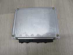 VW AUDI 1.8 KOMPUTER STEROWNIK 8D0907557S 0261204183