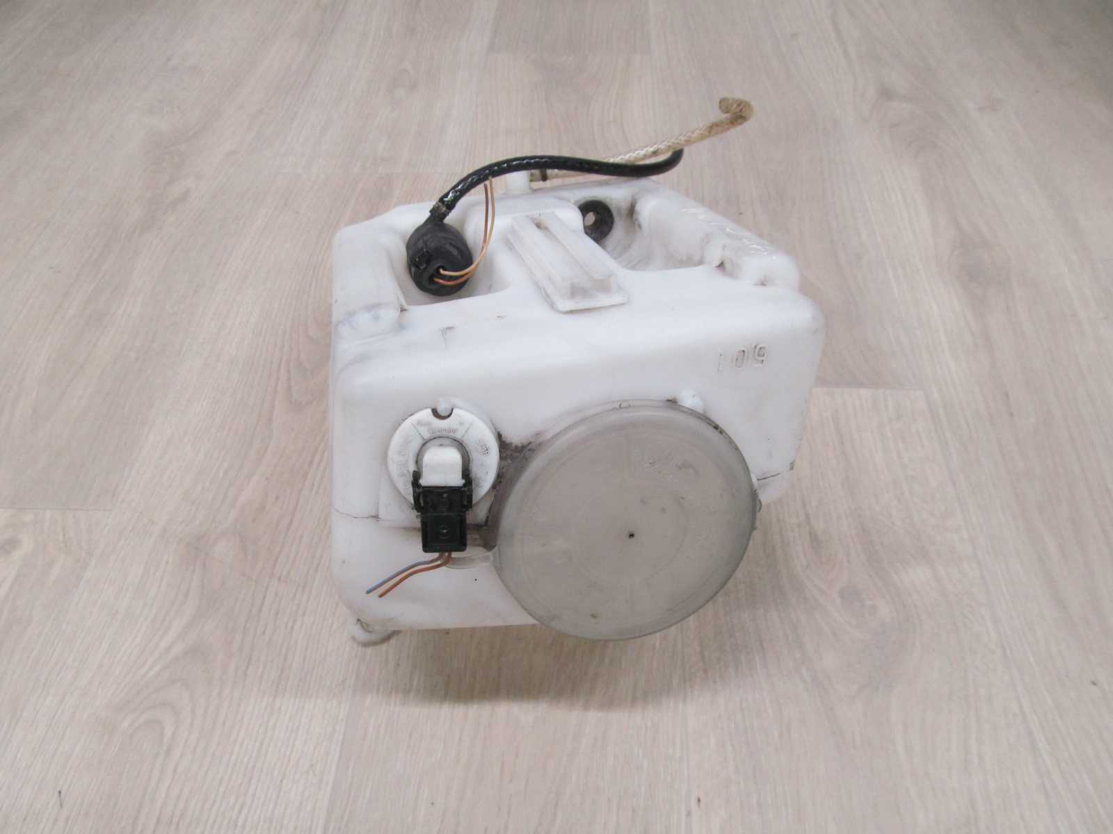 MERCEDES E KLASSA W210 ZBIORNIK PLYNU SPRYSKIWACZY POMPA A2108691220
