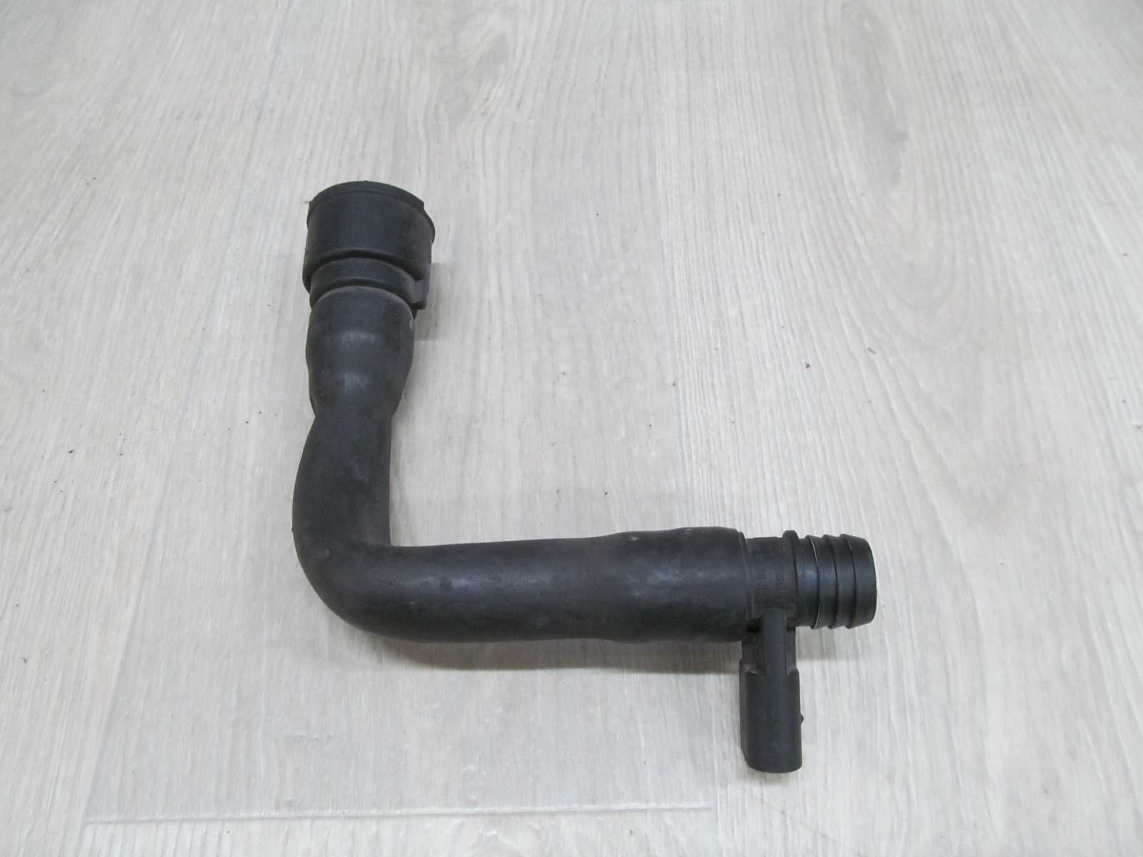 VW GOLF IV SEAT SKODA PODGRZEWACZ ODMY PRZEWOD GRZEJNY 036906391A