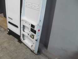 IVECO DAILY IV LIFT 06-14 DRZWI TYL TYLNE PRAWE BIALE H2