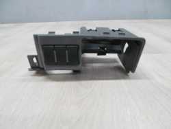 IVECO DAILY IV LIFT 11-14 KIESZEN UCHYT SCHOWKA KUBKA UK PRAWY 3802525