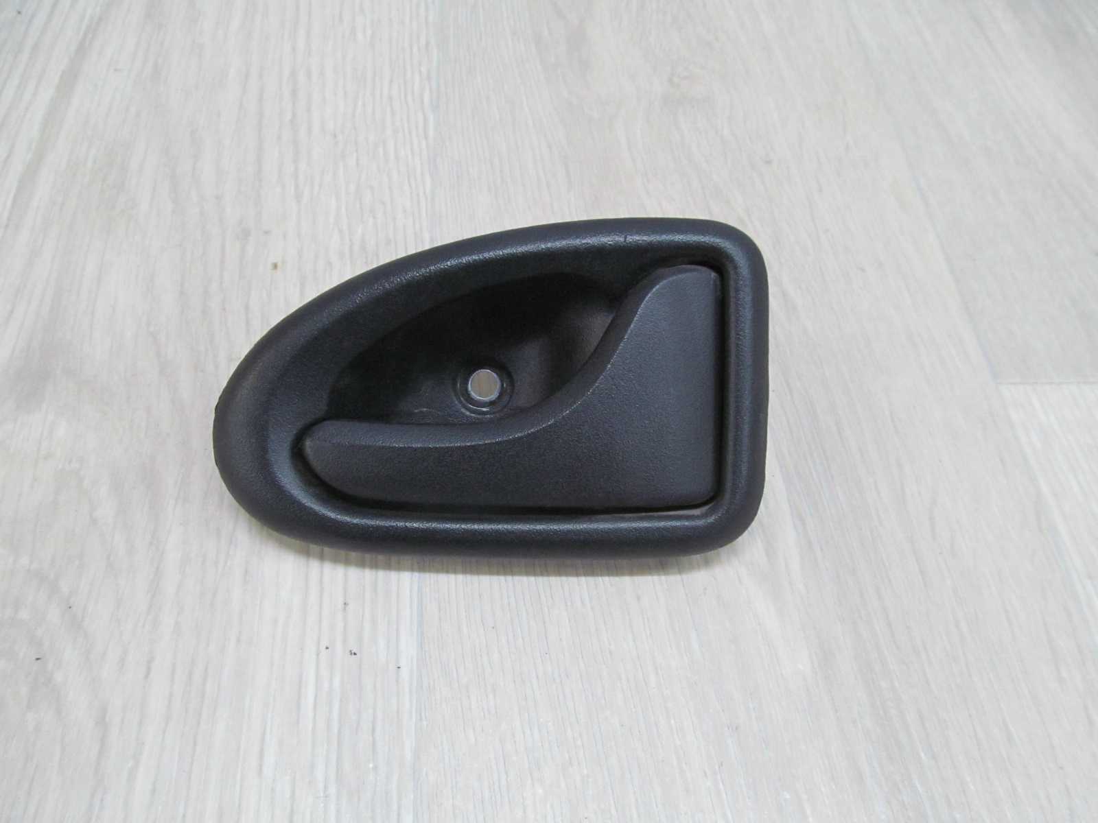 IVECO DAILY IV 00-14 KLAMKA WEWNETRZNA DRZWI PRAWA 7700830078