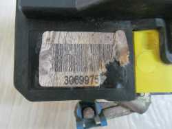 VOLVO S60 V70 XC70 LIFT 04- ZAMEK DRZWI PRAWY TYL 30699757