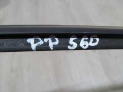 VOLVO S60 V70 LIFT 04-10 LISTWA USZCZELKA ZGARNIAJACA DRZWI PRZOD PRAWA