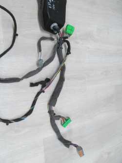 VOLVO S60 V70 XC70 WIAZKA INSTALACJA DRZWI PRZOD LEWY 8697909-001