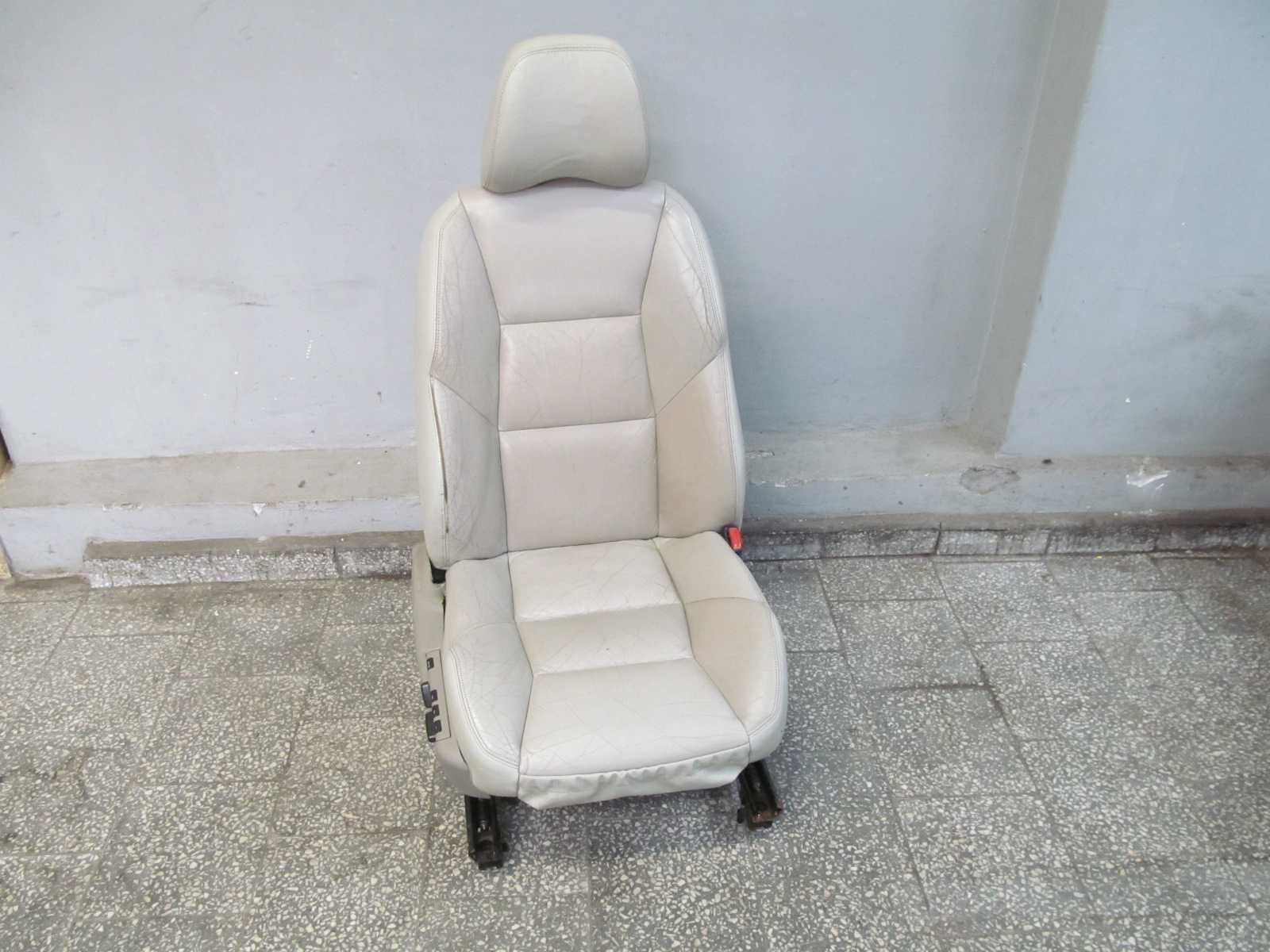 VOLVO S60 V70 00- FOTEL SIEDZENIE SKORA PRAWY PASAZERA JASNY