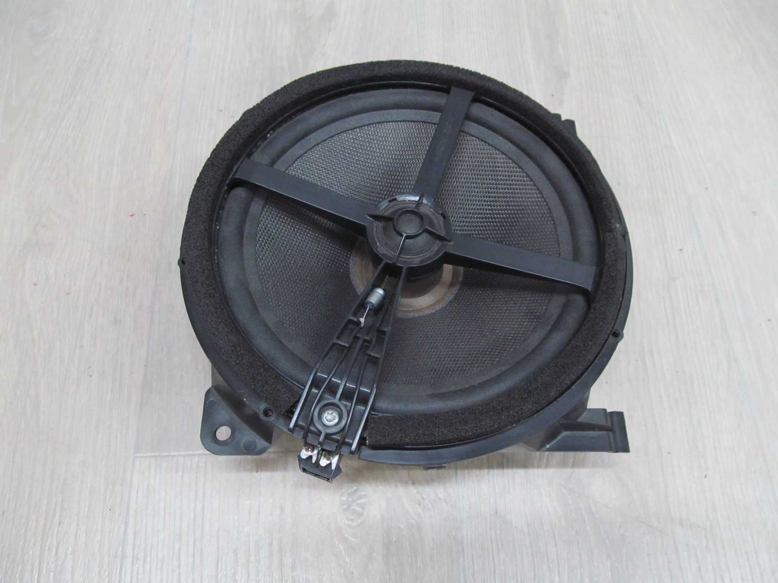VOLVO S60 S80 00-10 GLOSNIK POLKI TYL 9472300
