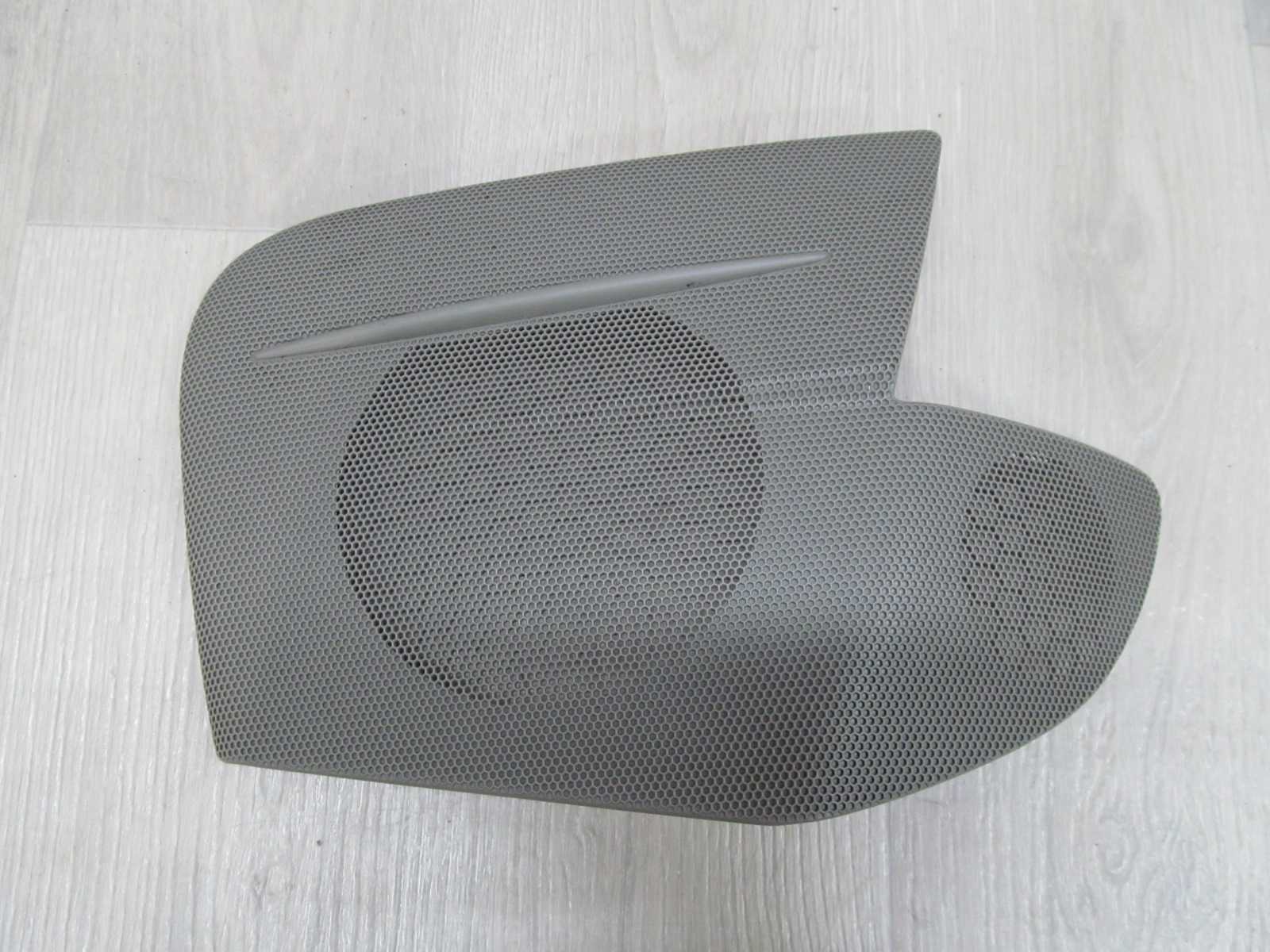 VOLVO S60 V70 LIFT KRATKA OSLONA MASKOWNICA GLOSNIKA PRZOD LEWY 9193687