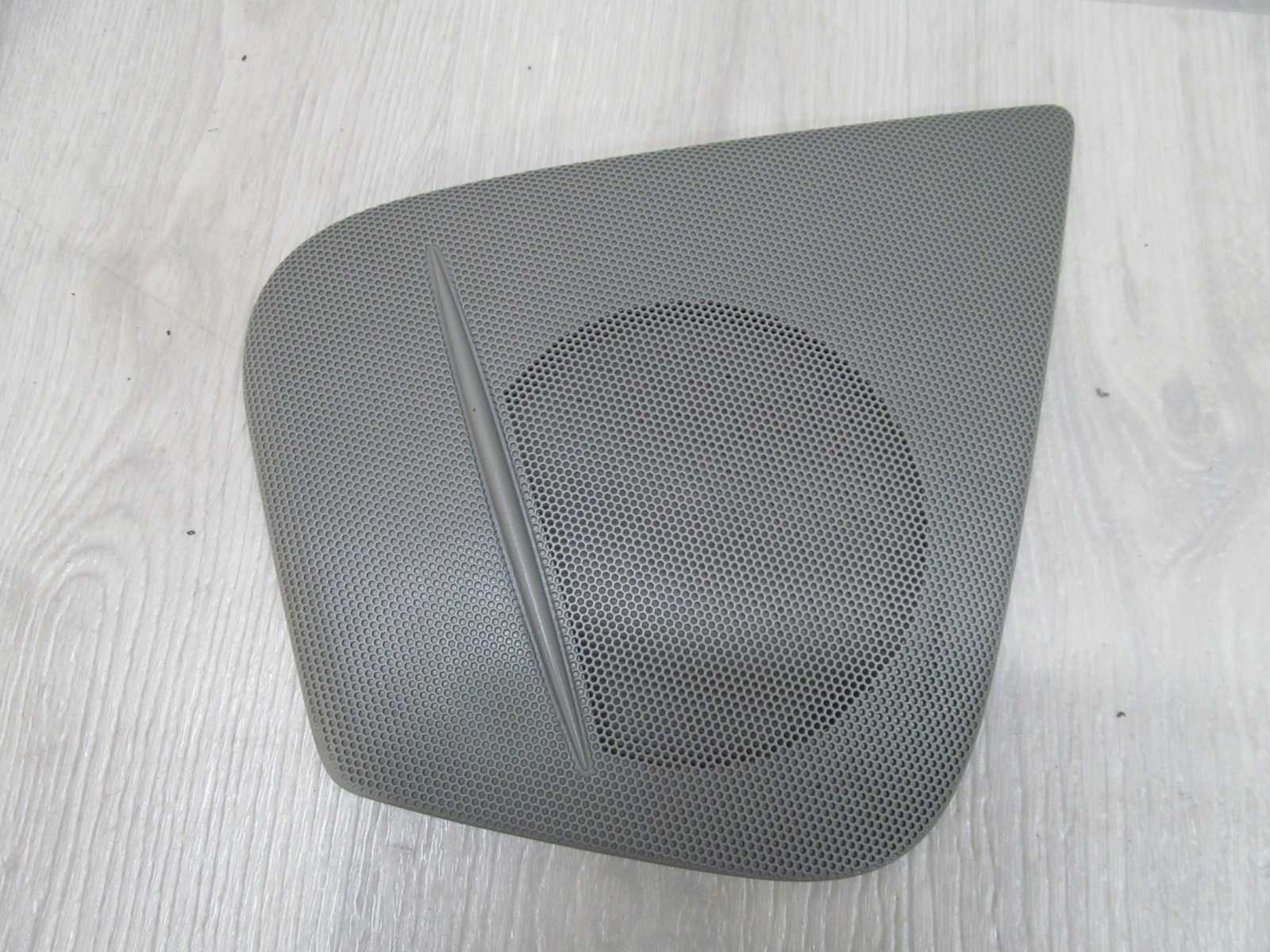 VOLVO S60 V70 LIFT KRATKA OSLONA MASKOWNICA GLOSNIKA TYL PRAWY 9193284