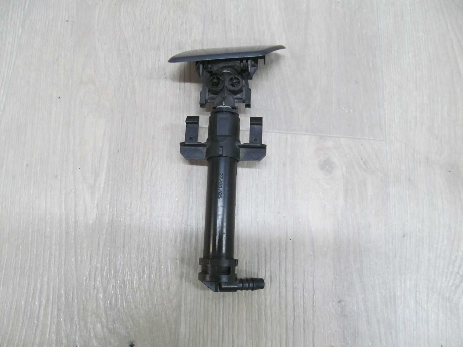VOLVO S60 V70 LIFT SPRYSKIWACZ DYSZA LAMP REFLEKTORA LEWY 455-46