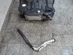 VOLVO S60 V70 2.4 D5 ZBIORNIK BAK PALIWA 8671616 WLEW